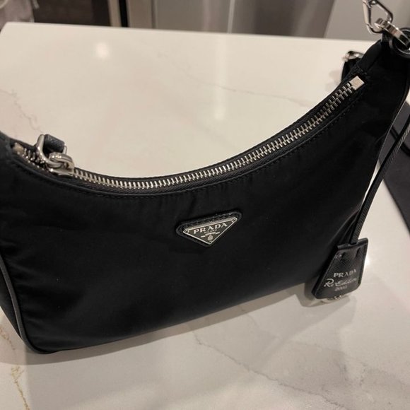 Prada Re-Edition 2005 Re-Nylon bag - Picture 2 of 4